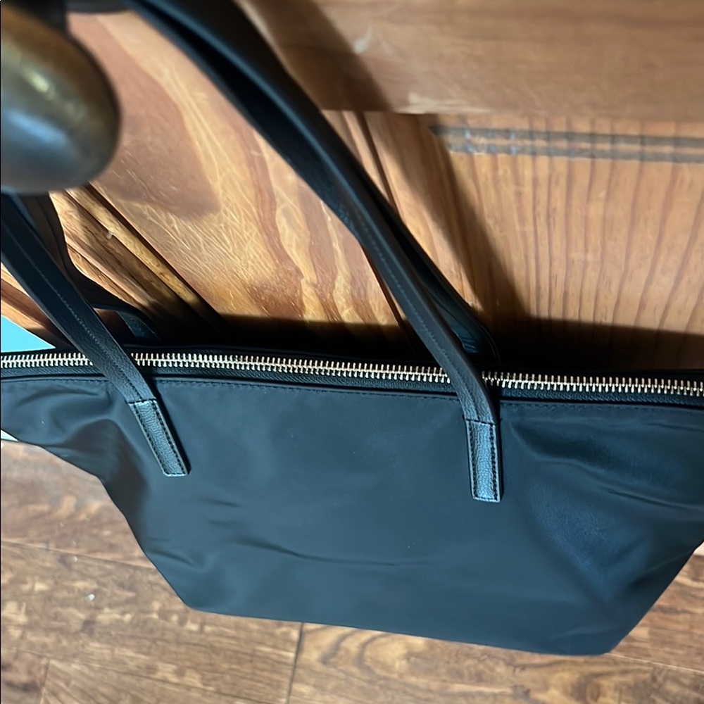 Kate Spade Black Leather Tote Sleek Everyday Essential - Picture 2 of 6